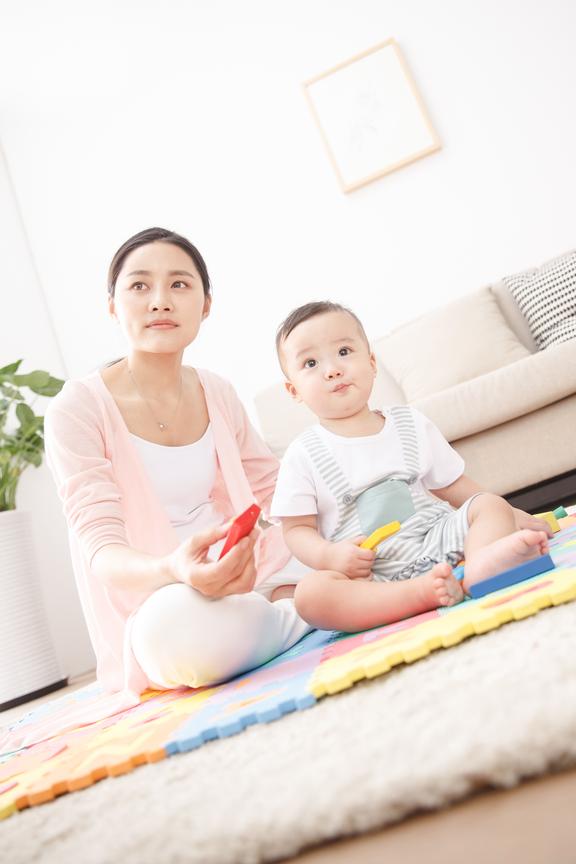 属蛇五行缺金的女孩取名